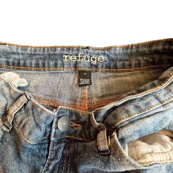 Refuge Women Jean Shorts Mid Rise Distressed Stretch Sz4 W30 - Picture 4 of 4